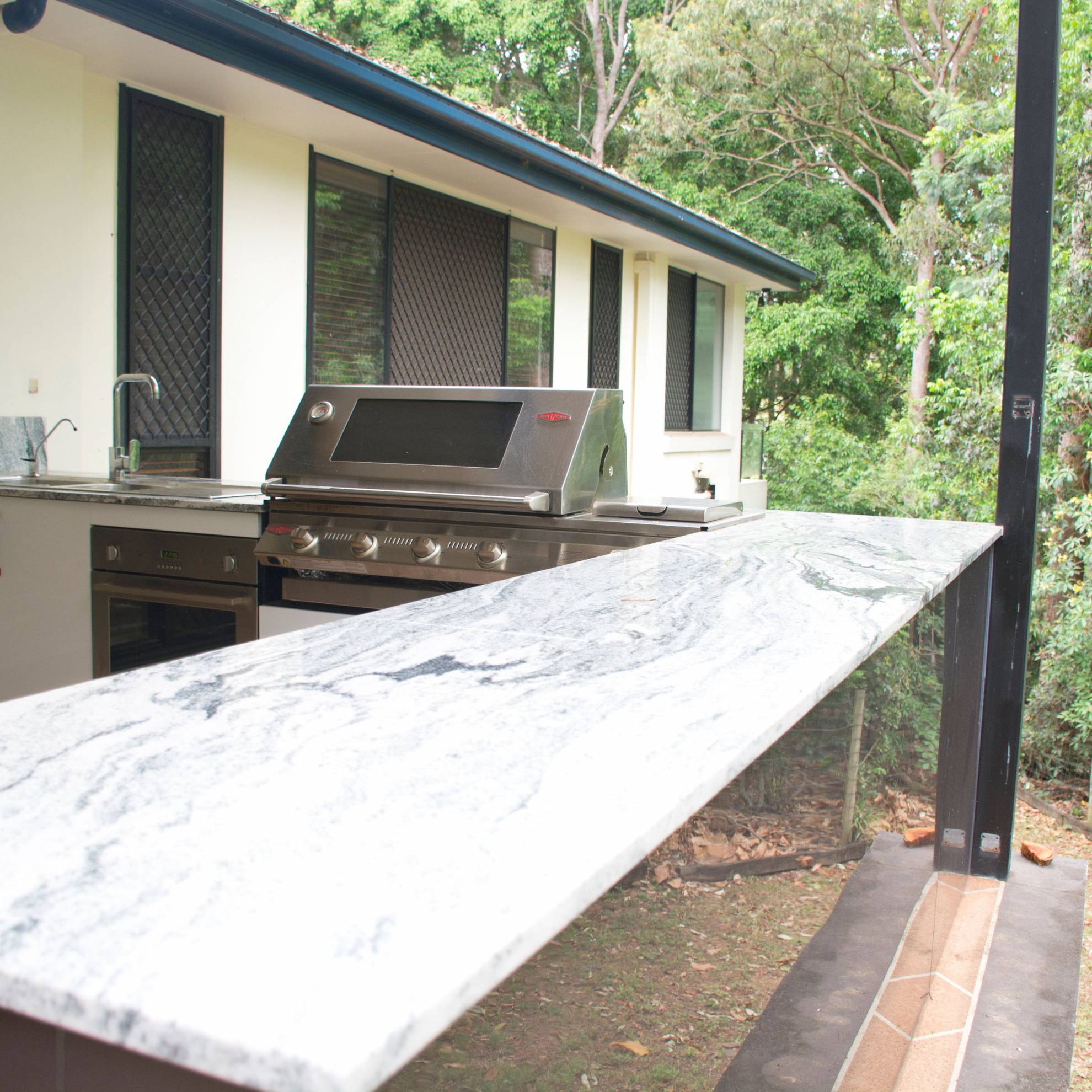 BBQ with granite benchtop